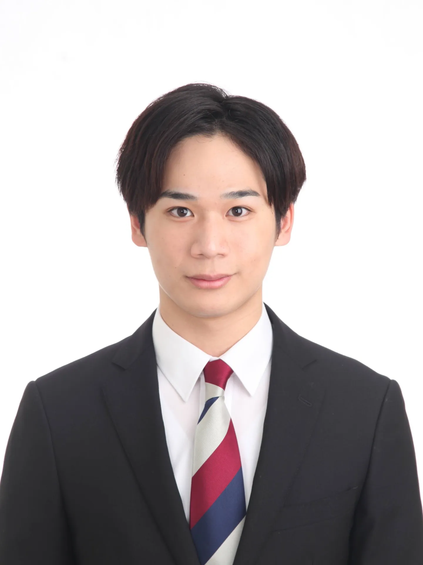 藤井 郁弥